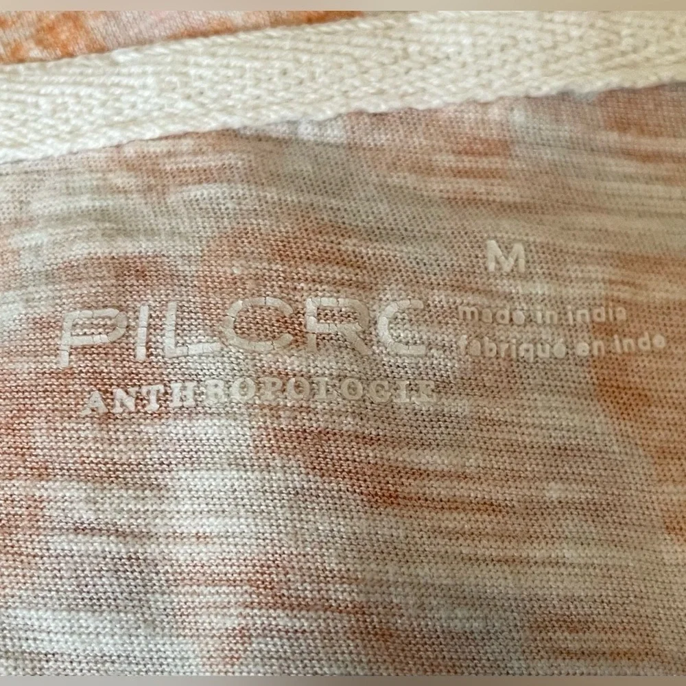 Pilcro by Anthropologie Orange/Cream Paisley Scoop Neck Short Sleeve Top. Size M